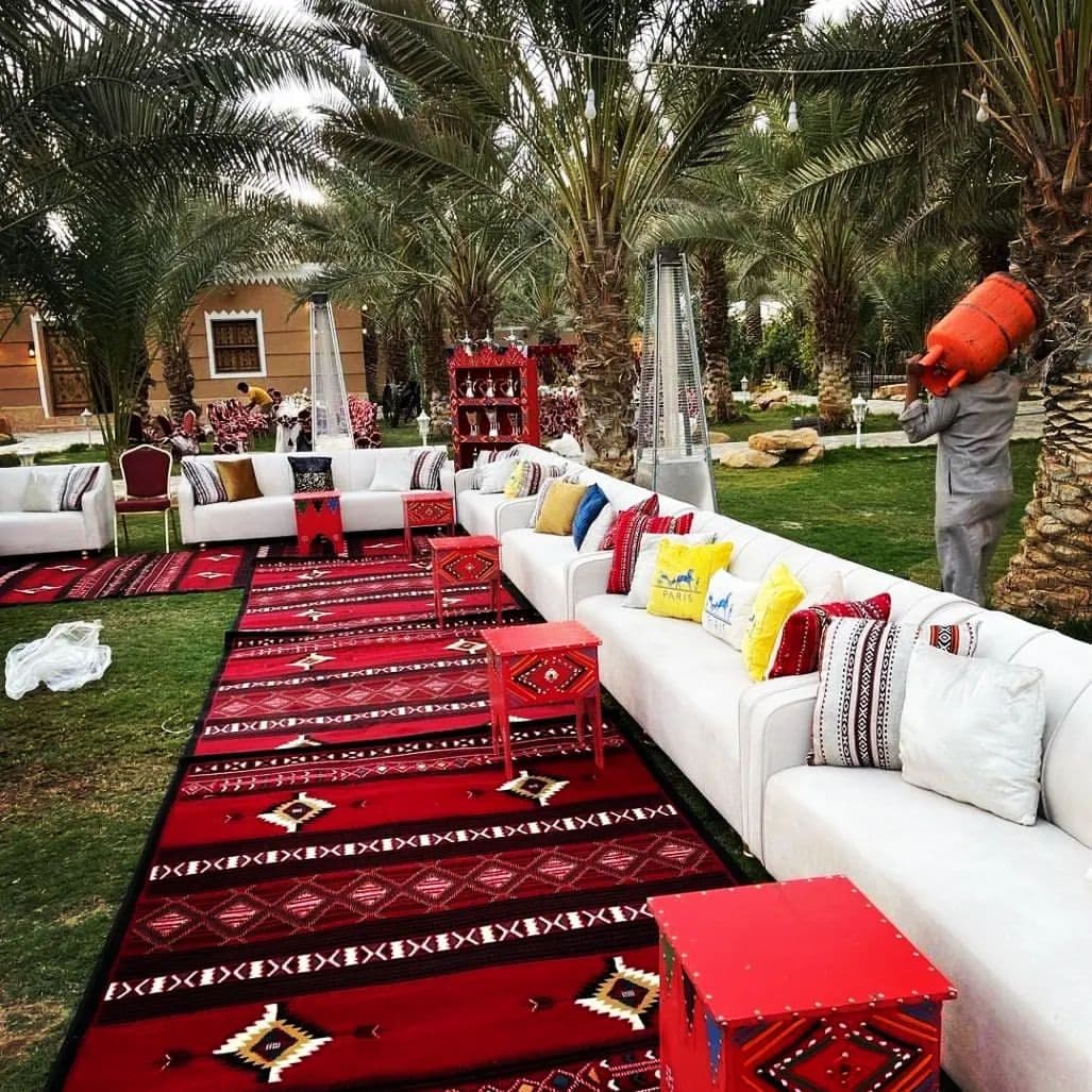 قهوجي في الرياض: أسياد القهوة وفن الضيافة